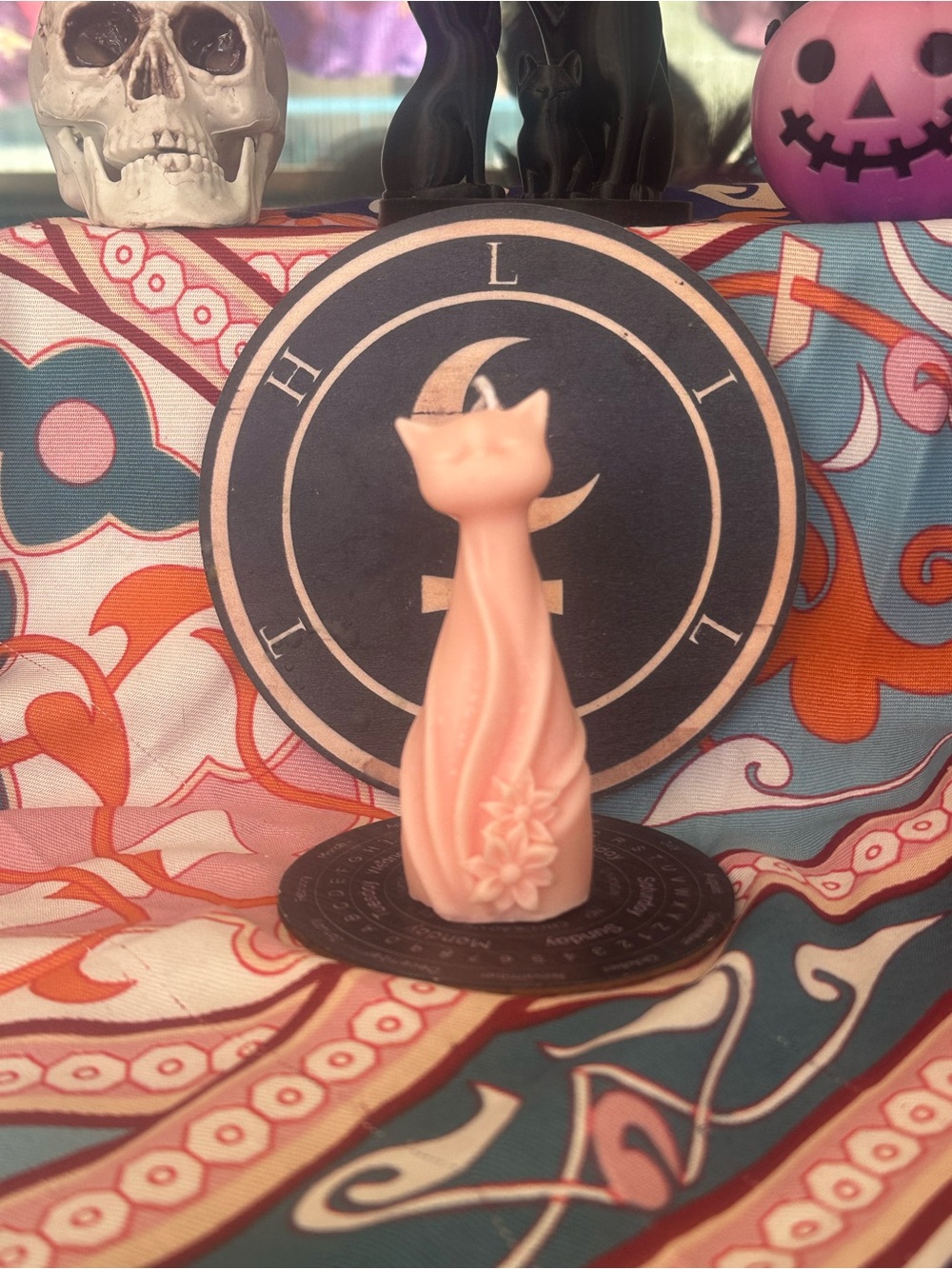 Peach Floral Cat Candle - Picture 5 of 8